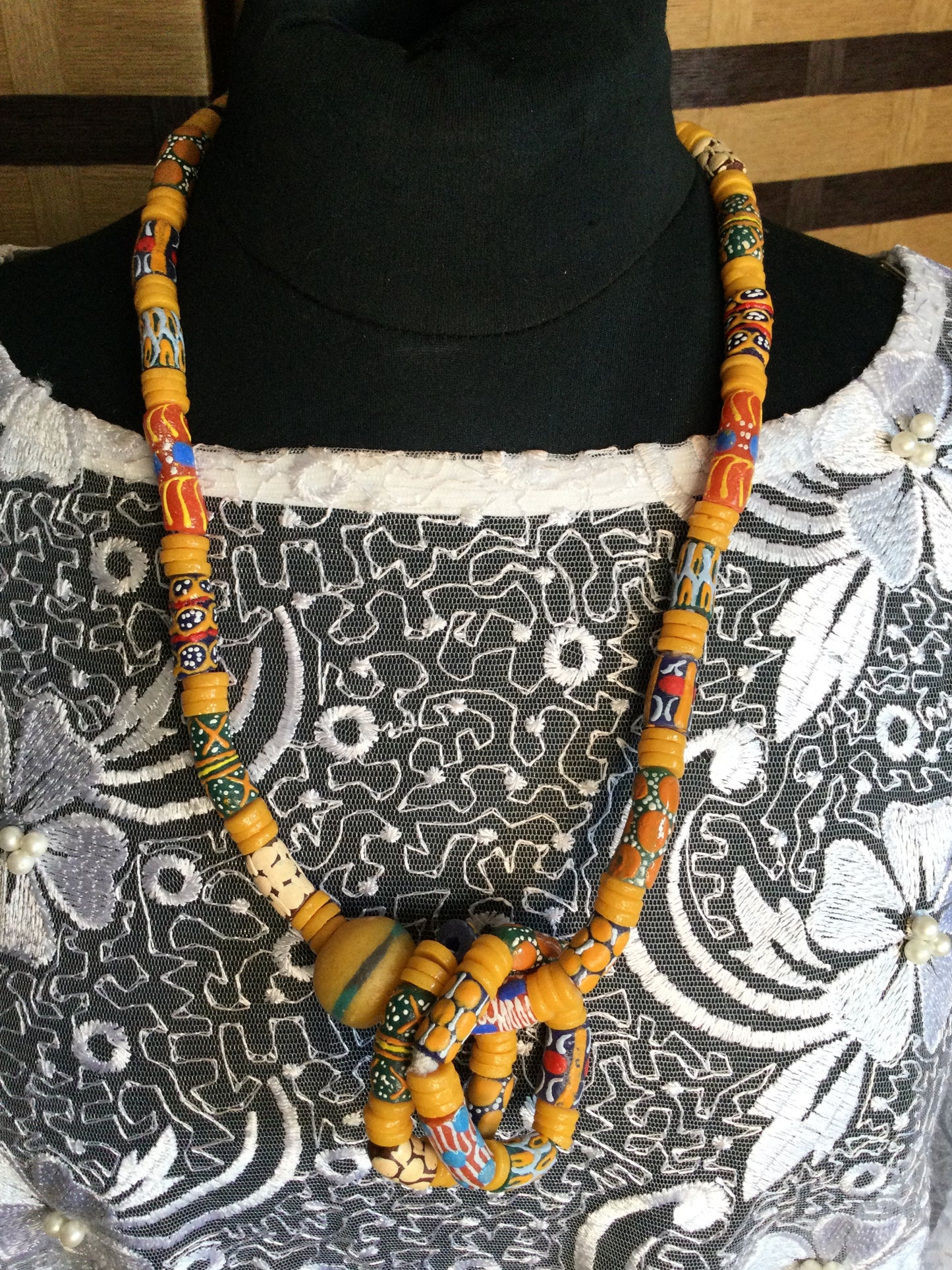 Ghana trade beads necklace with 2 small bracelets