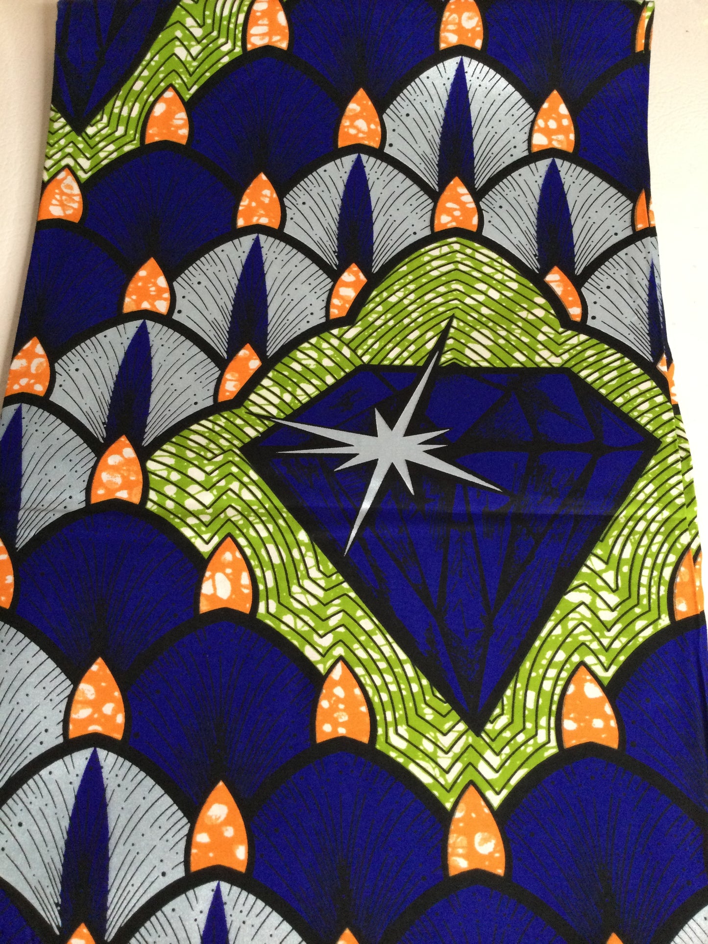 Starburst white and navy