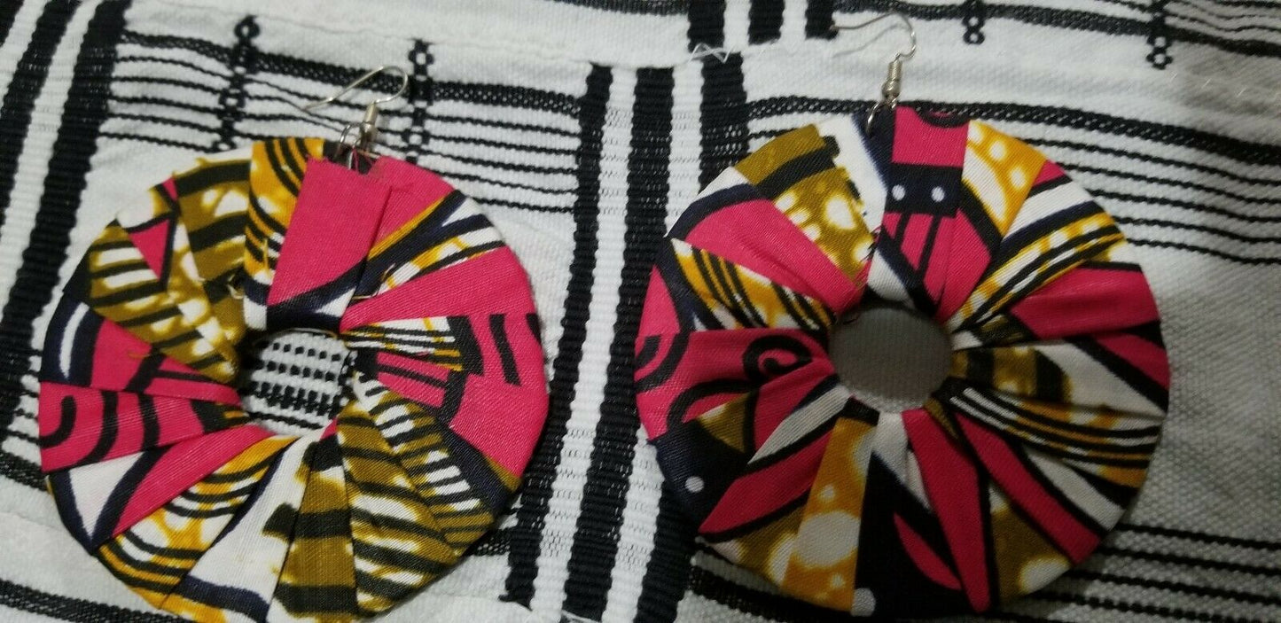 HotPinkAfrican Print Round Earrings $5