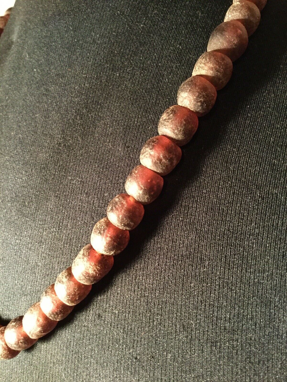 SINGLE STRAND SEA GLASS BEADED NECKLACE