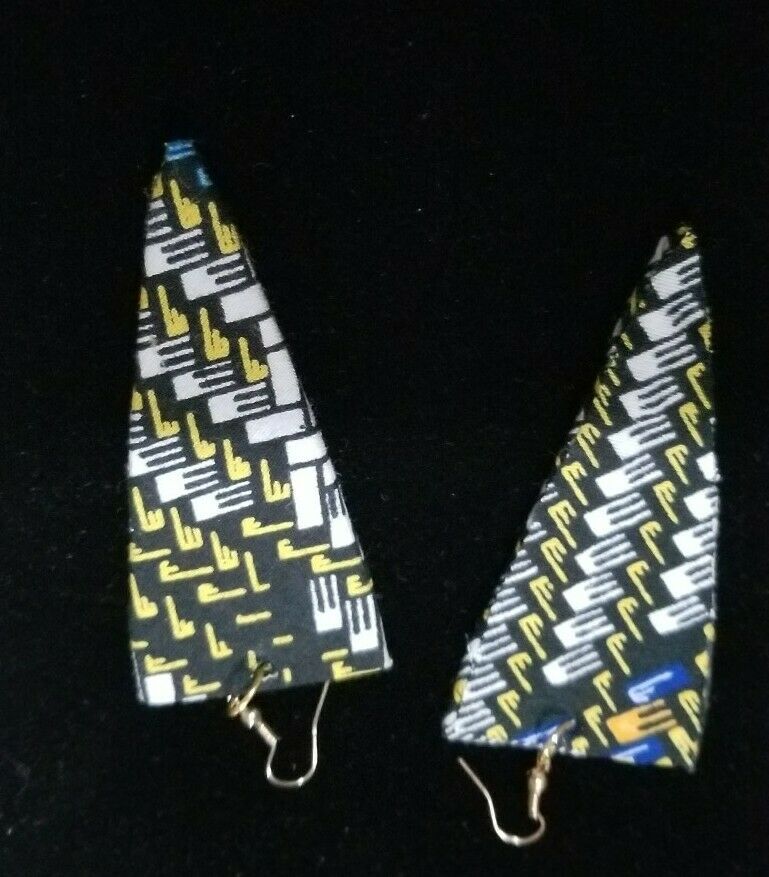 Arrow Head Design African Print Earrings $6