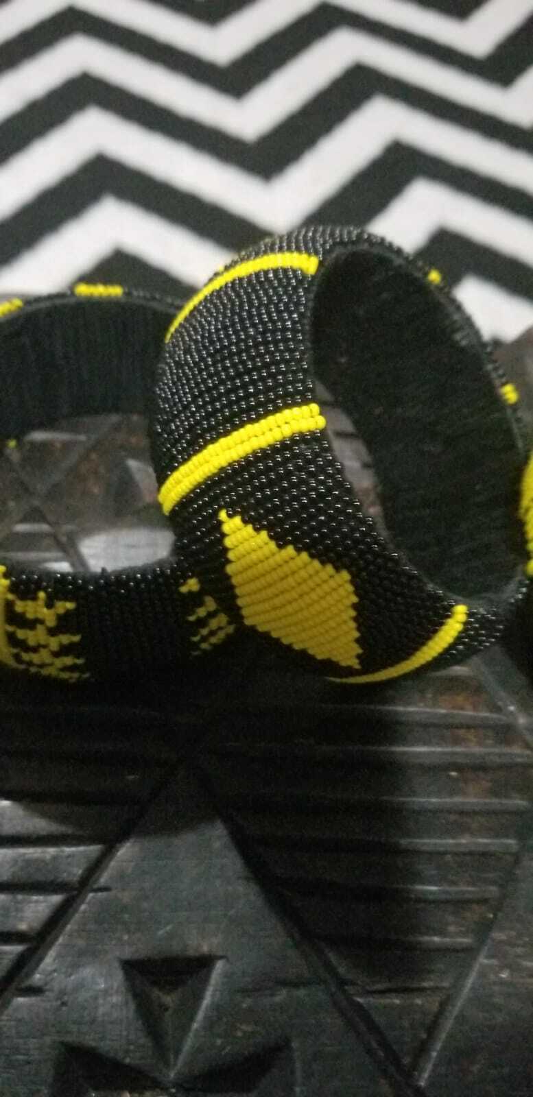 Yellow and Black Diamond Cut beaded Bangle style