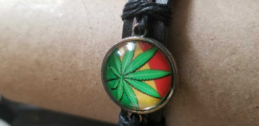 Hemp Leaf Leather Bracelet